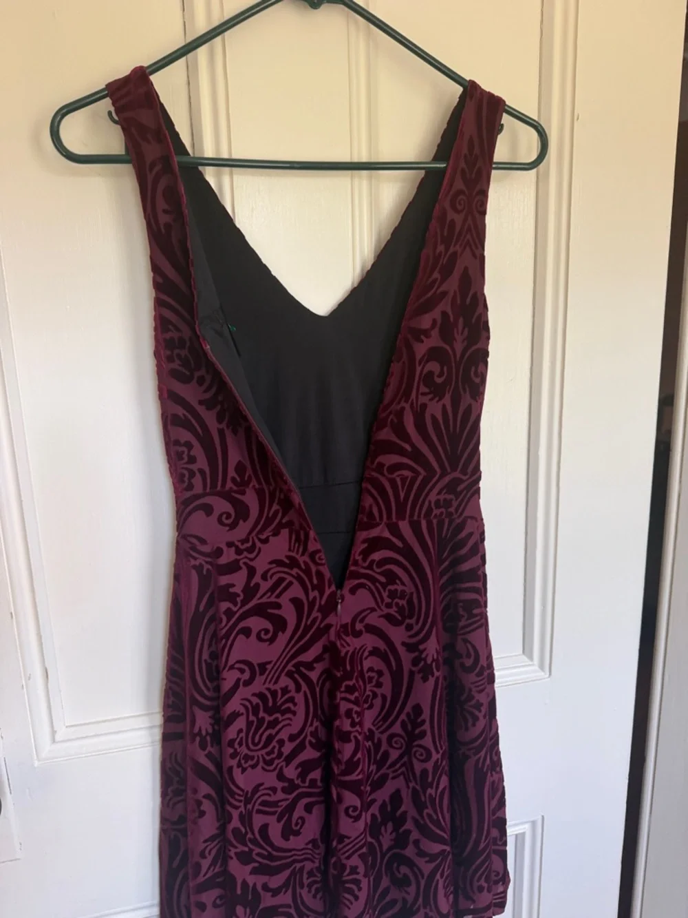 Women's V-Neck Velvet Burnout Dress in Burgundy